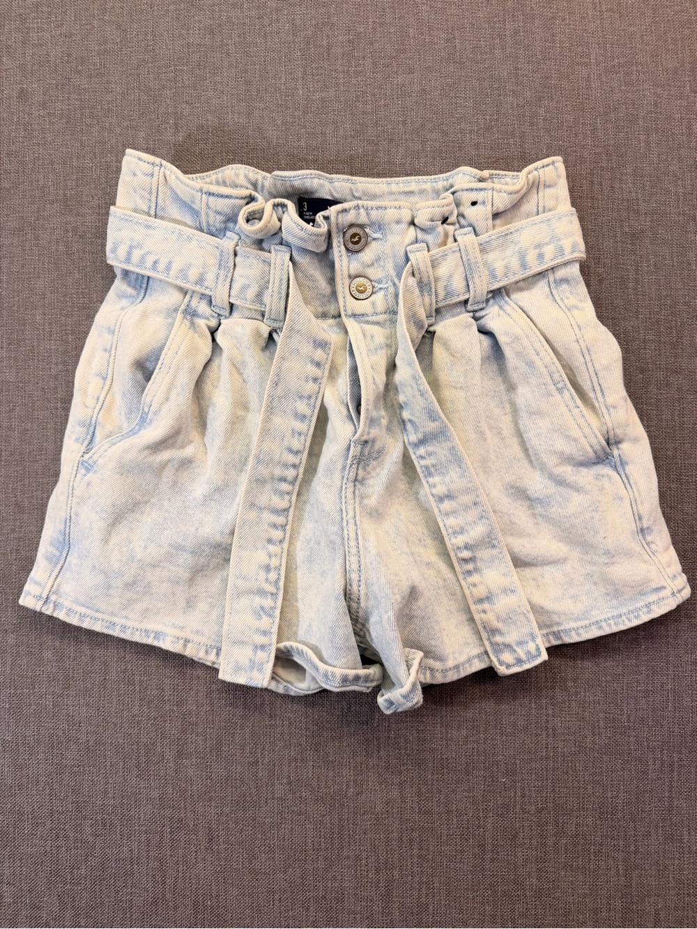Hollister Light Blue Denim with Self Tie Belt Ultra High-Rise Mom Shorts Size 26